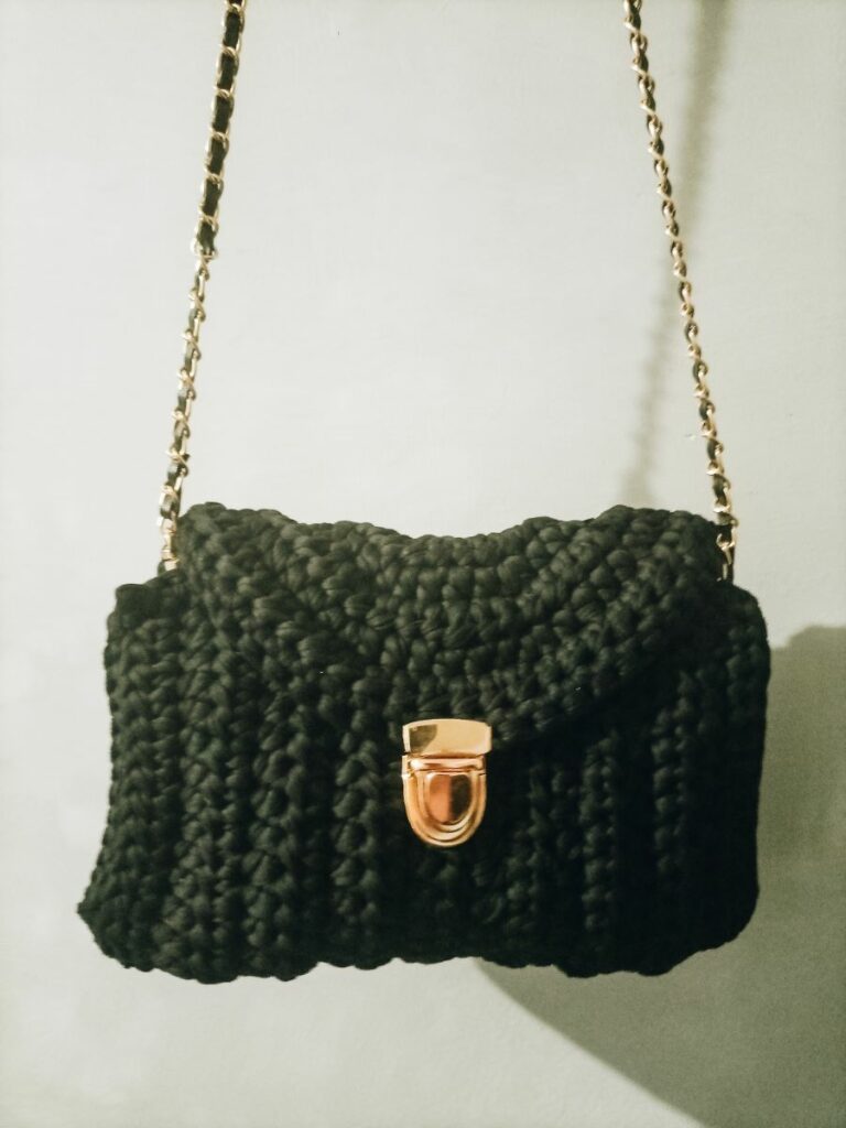 Crochet purse for Nico's mom